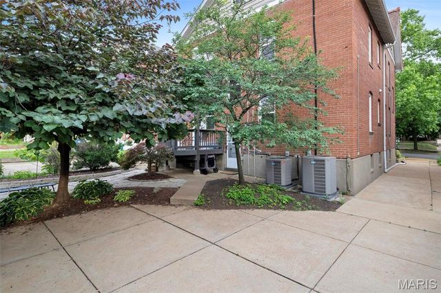 6619 San Bonita Avenue, Clayton, MO 63105