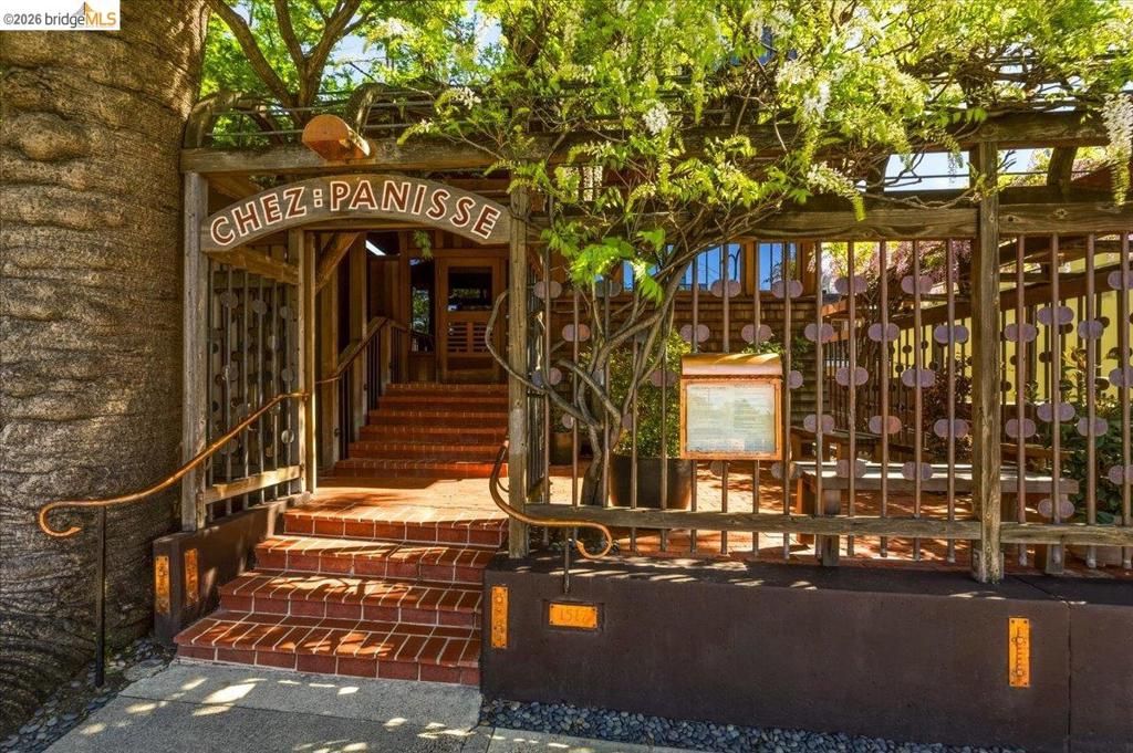 Image 27 of property listing at 1408 Henry St, Berkeley, CA 94709