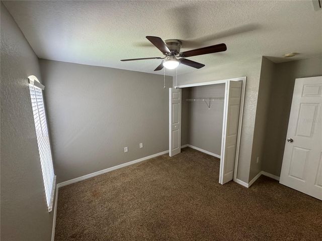 1011 FOX LAKE DRIVE, Lakeland, FL 33809