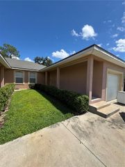 1011 FOX LAKE DRIVE, Lakeland, FL 33809