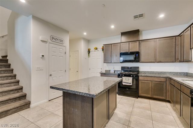 1200 Mission View Court, Henderson, NV 89002