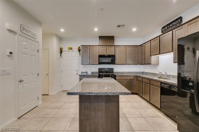 1200 Mission View Court, Henderson, NV 89002