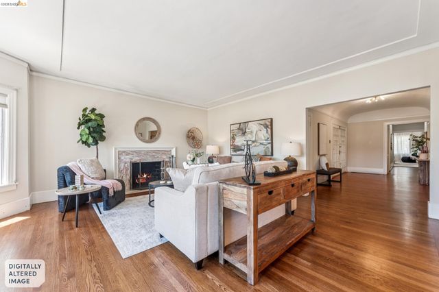 455 Lagunitas Ave, Oakland, CA 94610