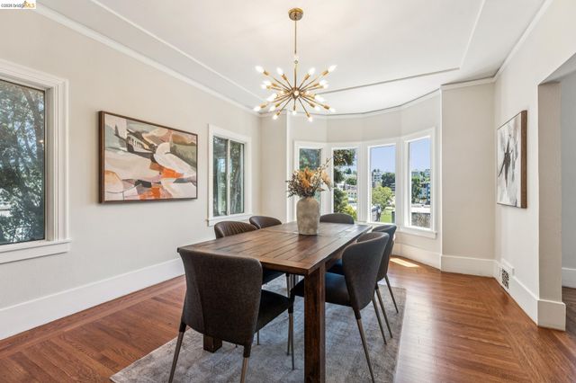 455 Lagunitas Ave, Oakland, CA 94610