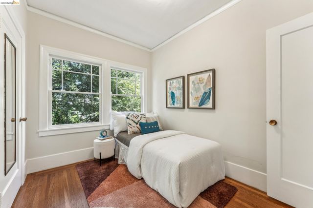 455 Lagunitas Ave, Oakland, CA 94610