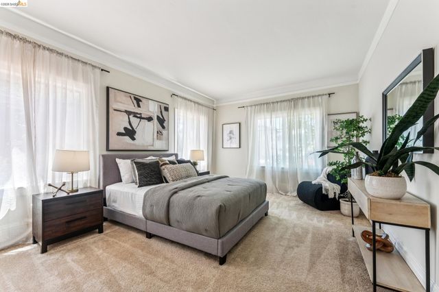 455 Lagunitas Ave, Oakland, CA 94610