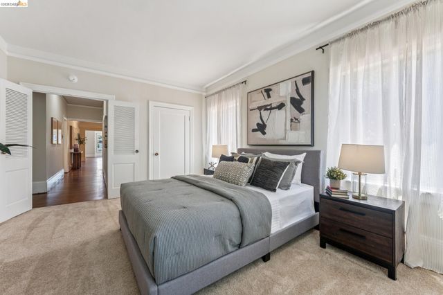 455 Lagunitas Ave, Oakland, CA 94610