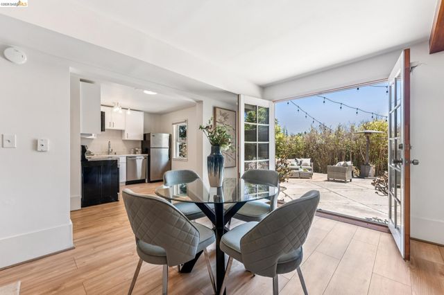 455 Lagunitas Ave, Oakland, CA 94610
