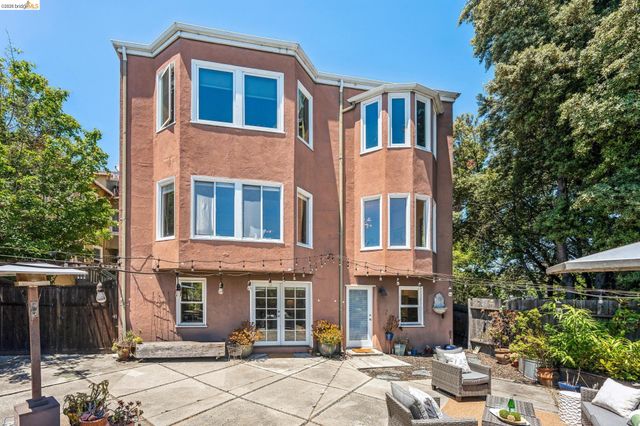 455 Lagunitas Ave, Oakland, CA 94610