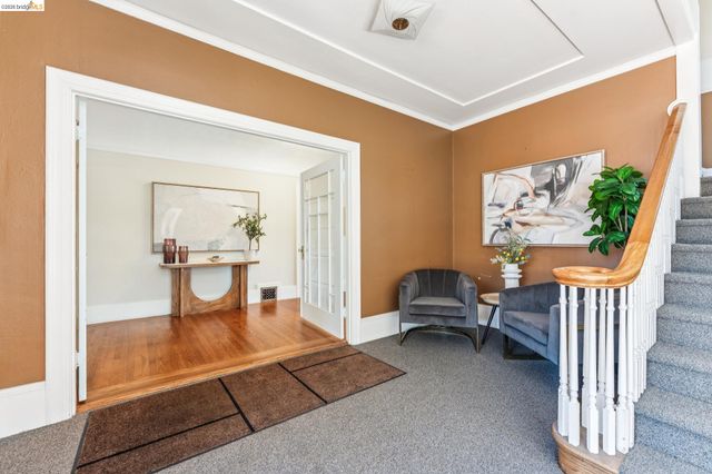 455 Lagunitas Ave, Oakland, CA 94610
