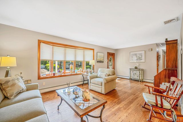 46 Marbeth Circle, Miller Place, NY 11764