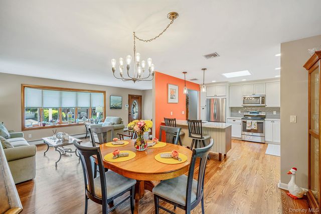 46 Marbeth Circle, Miller Place, NY 11764