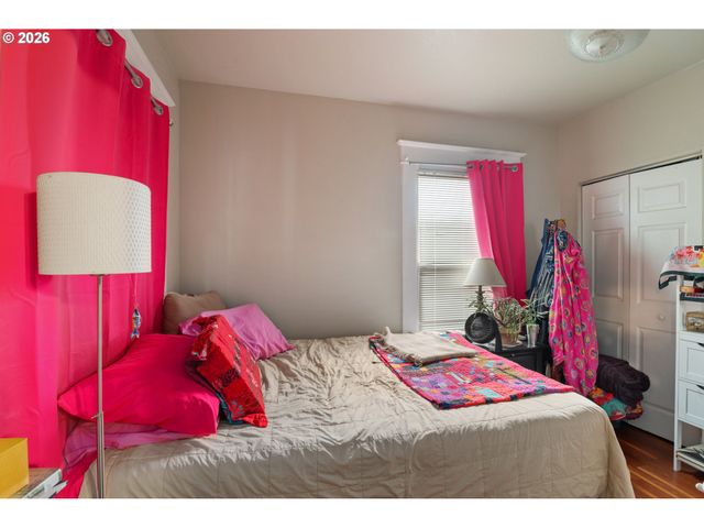 7521 N GLOUCESTER Ave N, Portland, OR 97203