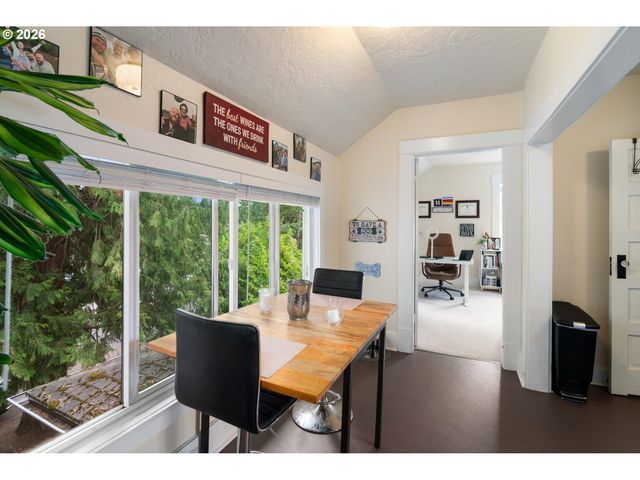 7521 N GLOUCESTER Ave N, Portland, OR 97203