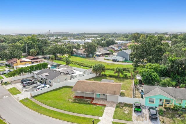 6408 YOSEMITE DRIVE, Tampa, FL 33634
