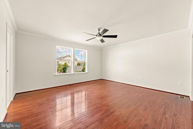 9939 LAKE JACKSON DR, Manassas, VA 20110