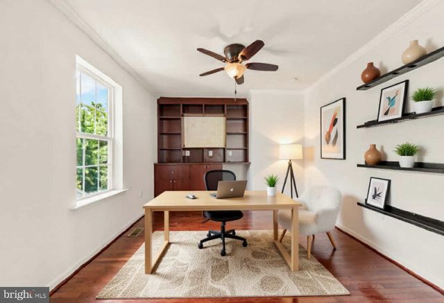 9939 LAKE JACKSON DR, Manassas, VA 20110