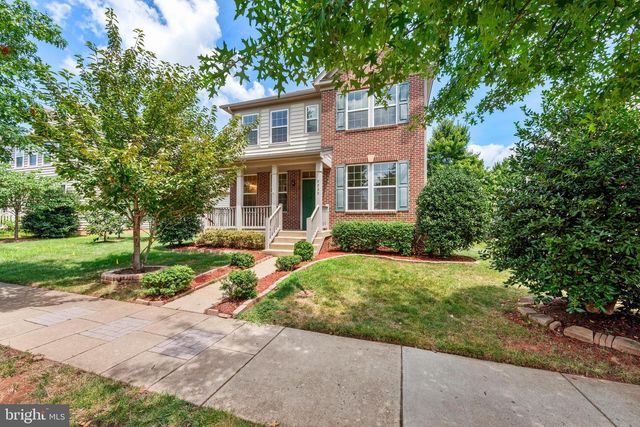 9939 LAKE JACKSON DR, Manassas, VA 20110