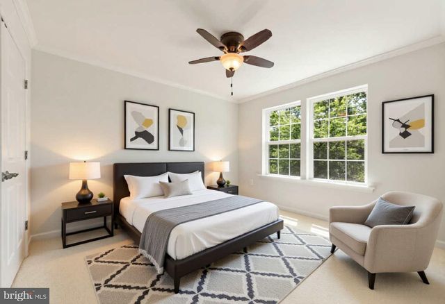 9939 LAKE JACKSON DR, Manassas, VA 20110