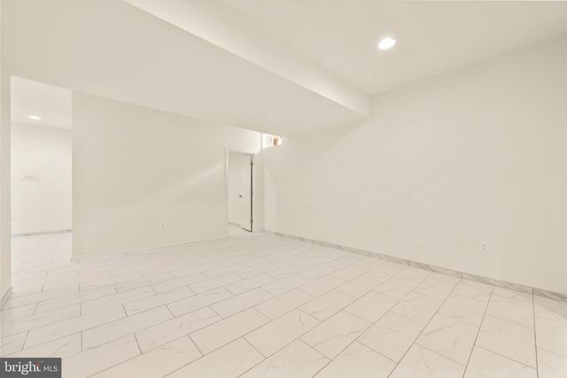 9939 LAKE JACKSON DR, Manassas, VA 20110