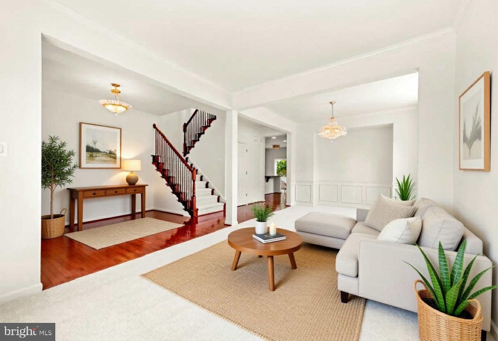 9939 LAKE JACKSON DR, Manassas, VA 20110