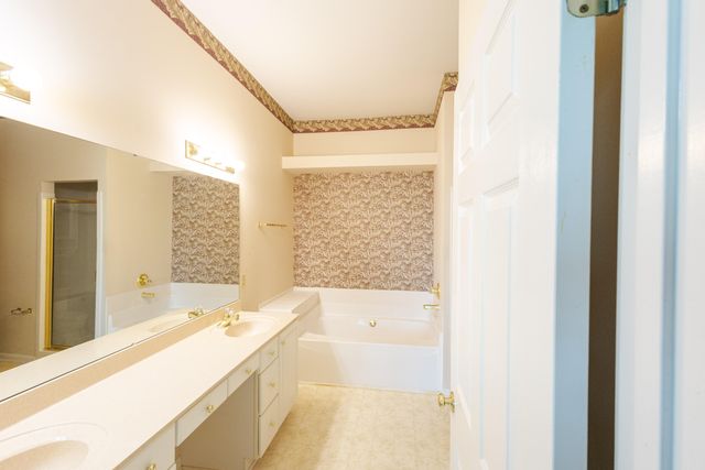5571 Carolina Way, Burlington, KY 41005