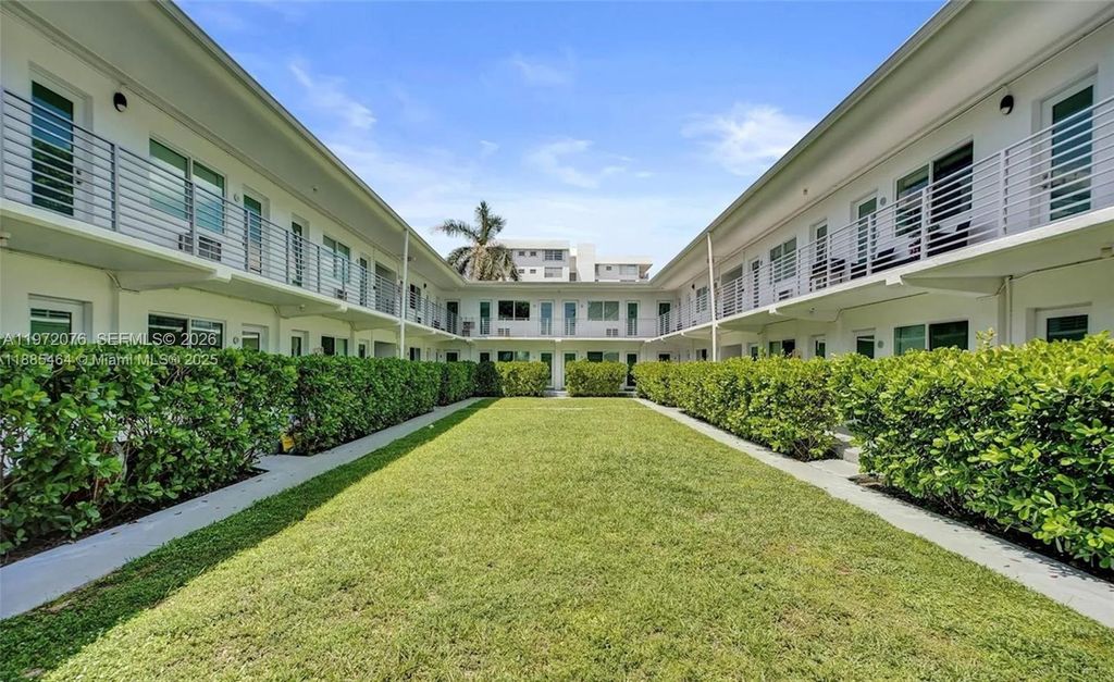 9200 E Bay Harbor Dr 14, Bay Harbor Islands, FL 33154