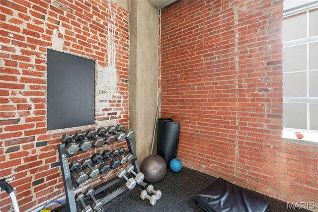 1627 Locust Street 305, St Louis, MO 63103