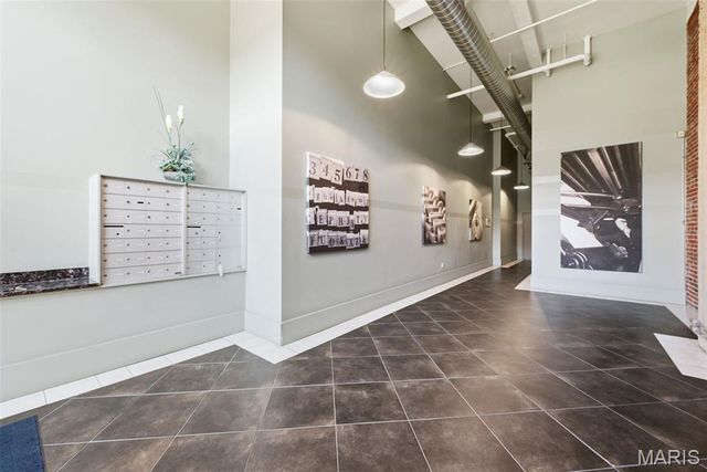 1627 Locust Street 305, St Louis, MO 63103