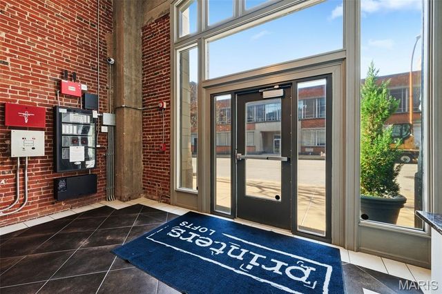 1627 Locust Street 305, St Louis, MO 63103