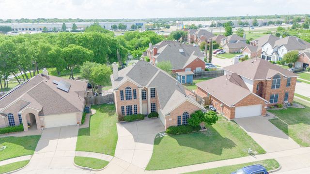 3415 Carnation Court, Grand Prairie, TX 75052