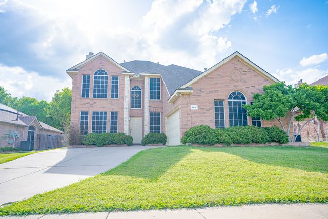 3415 Carnation Court, Grand Prairie, TX 75052