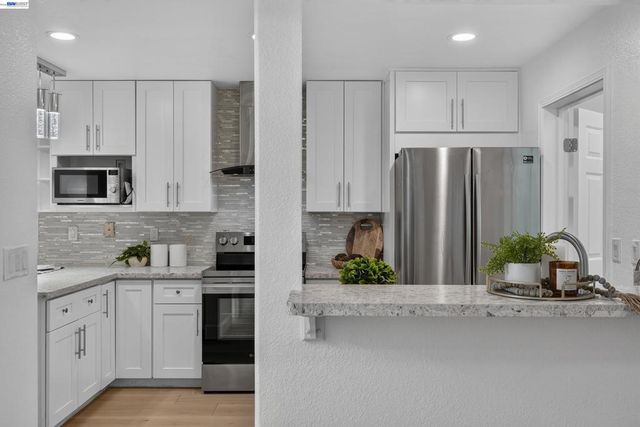 3813 Stone Pointe Way, Pleasanton, CA 94588