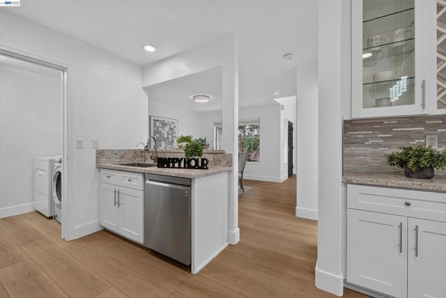 3813 Stone Pointe Way, Pleasanton, CA 94588