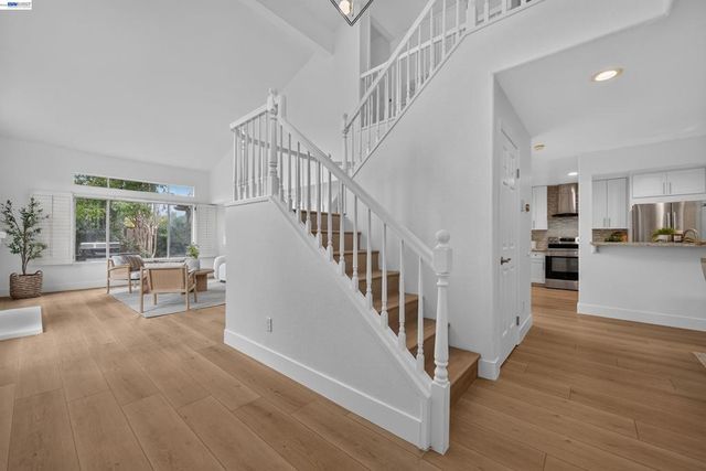 3813 Stone Pointe Way, Pleasanton, CA 94588
