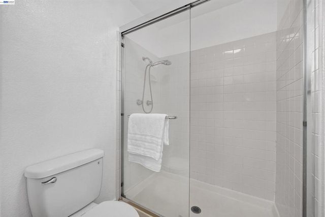 3813 Stone Pointe Way, Pleasanton, CA 94588