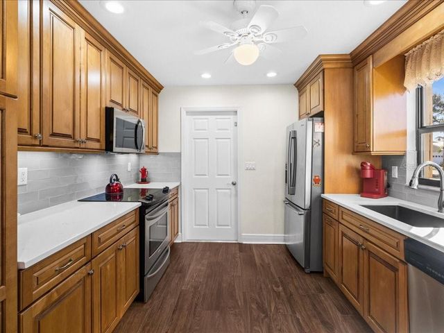 299 FOREST SPRINGS COURT, Englewood, FL 34223