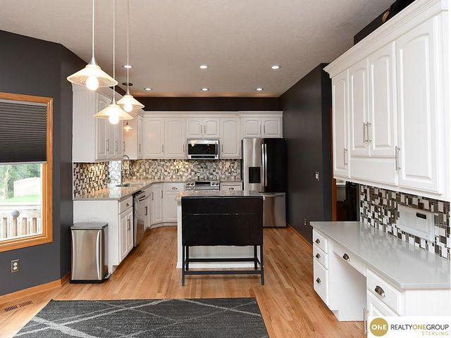 16530 Redwood Street, Omaha, NE 68136