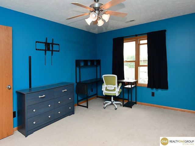 16530 Redwood Street, Omaha, NE 68136