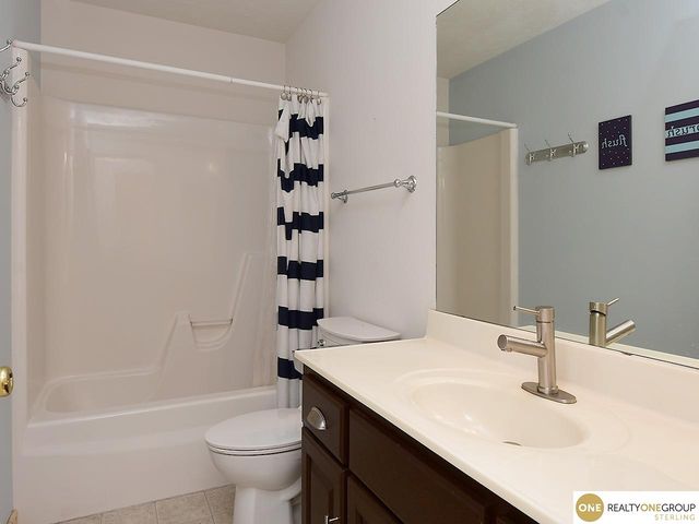 16530 Redwood Street, Omaha, NE 68136