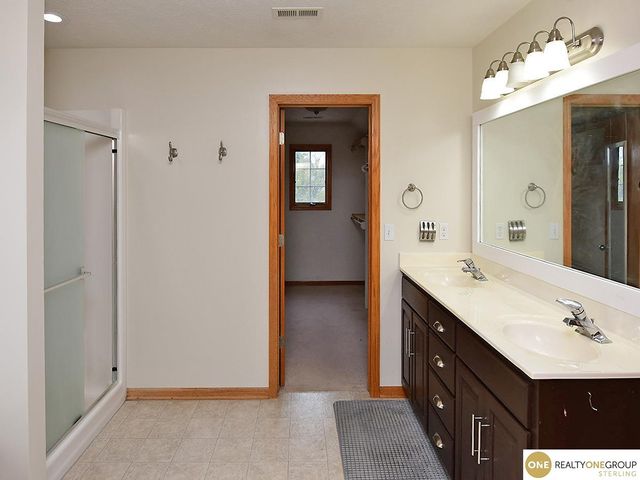 16530 Redwood Street, Omaha, NE 68136