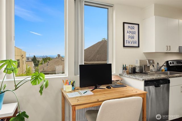 1814 E Denny Way, Seattle, WA 98122
