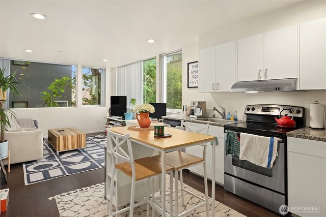1814 E Denny Way, Seattle, WA 98122