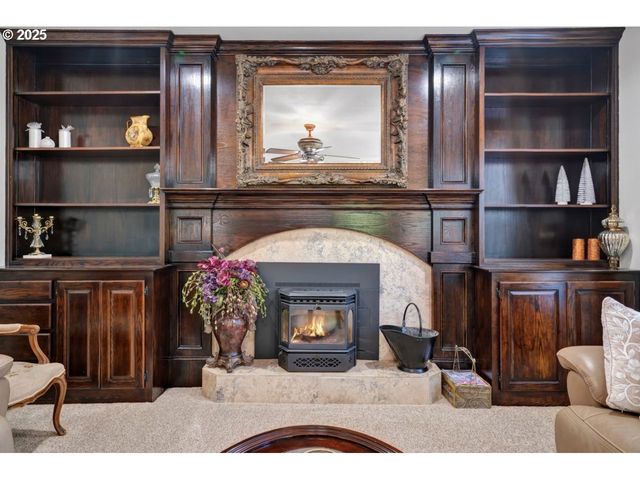 2995 MOLALLA Rd, Woodburn, OR 97071