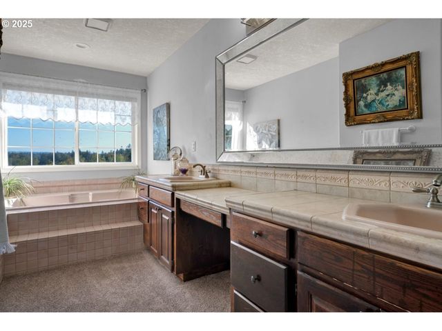 2995 MOLALLA Rd, Woodburn, OR 97071