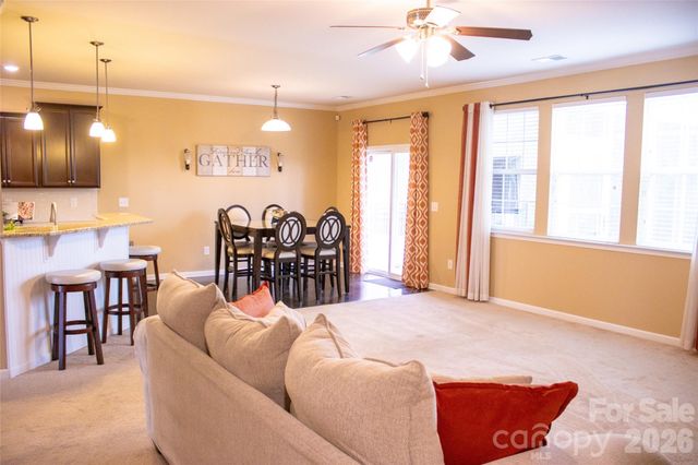 13430 Canterbury Castle Drive, Charlotte, NC 28273