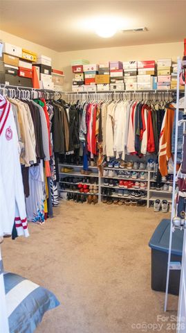 13430 Canterbury Castle Drive, Charlotte, NC 28273