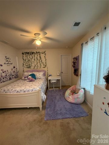 13430 Canterbury Castle Drive, Charlotte, NC 28273