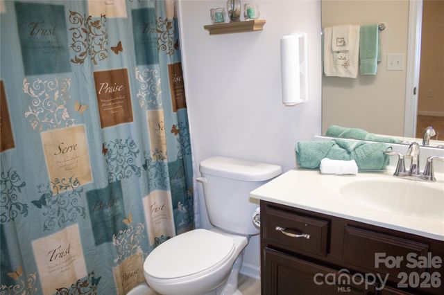 13430 Canterbury Castle Drive, Charlotte, NC 28273