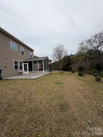 13430 Canterbury Castle Drive, Charlotte, NC 28273